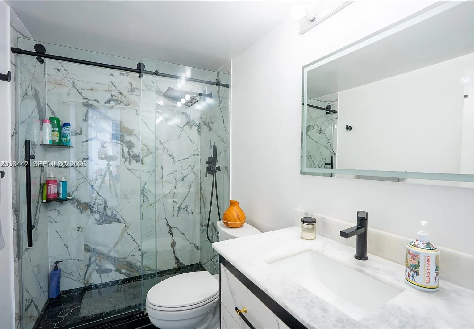 Kennedy House Condo — Photo 4