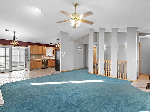 4th image of 2501 N King St