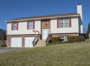 1400 Karr Ln, Blacksburg, VA 24060