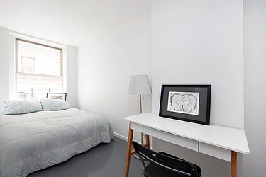 Rented by R New York