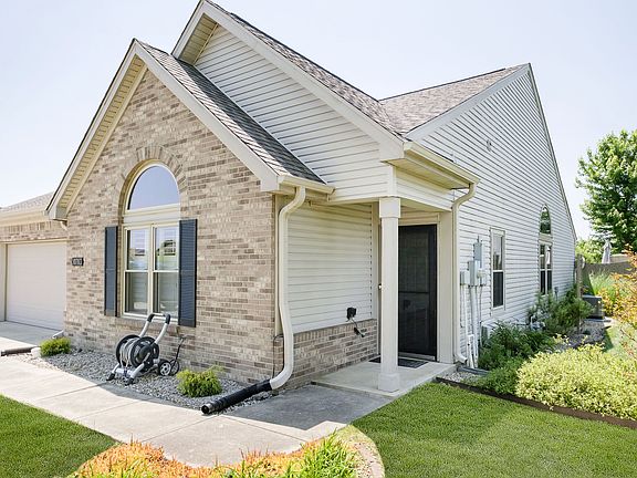 3rd image of 10703 Oriole Ct