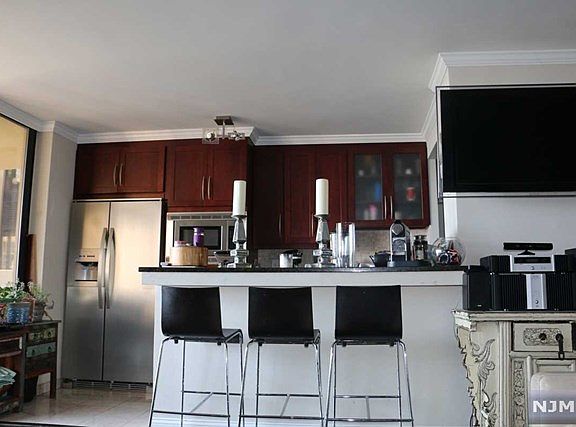 2nd image of 300 Winston Dr APT 1706