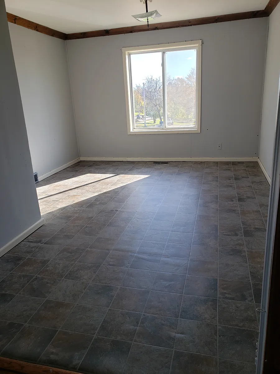 Building Photo - 315 2nd St #B