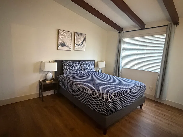 1216 S Feather St — Photo 5