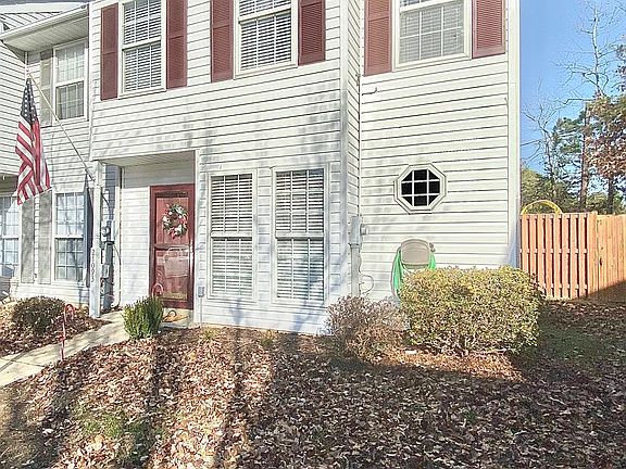 2nd image of 21093 Jenna Ct