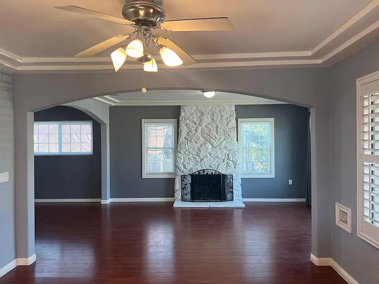 3887 Ocean View Blvd — Photo 32