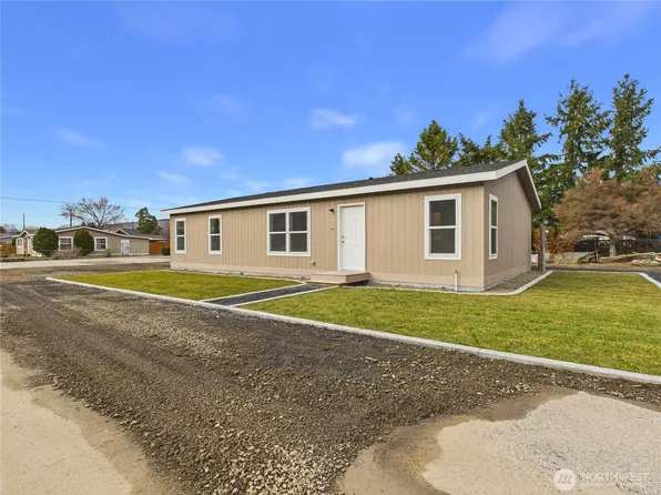 403 2nd Street SW, Rock Island, WA 98850