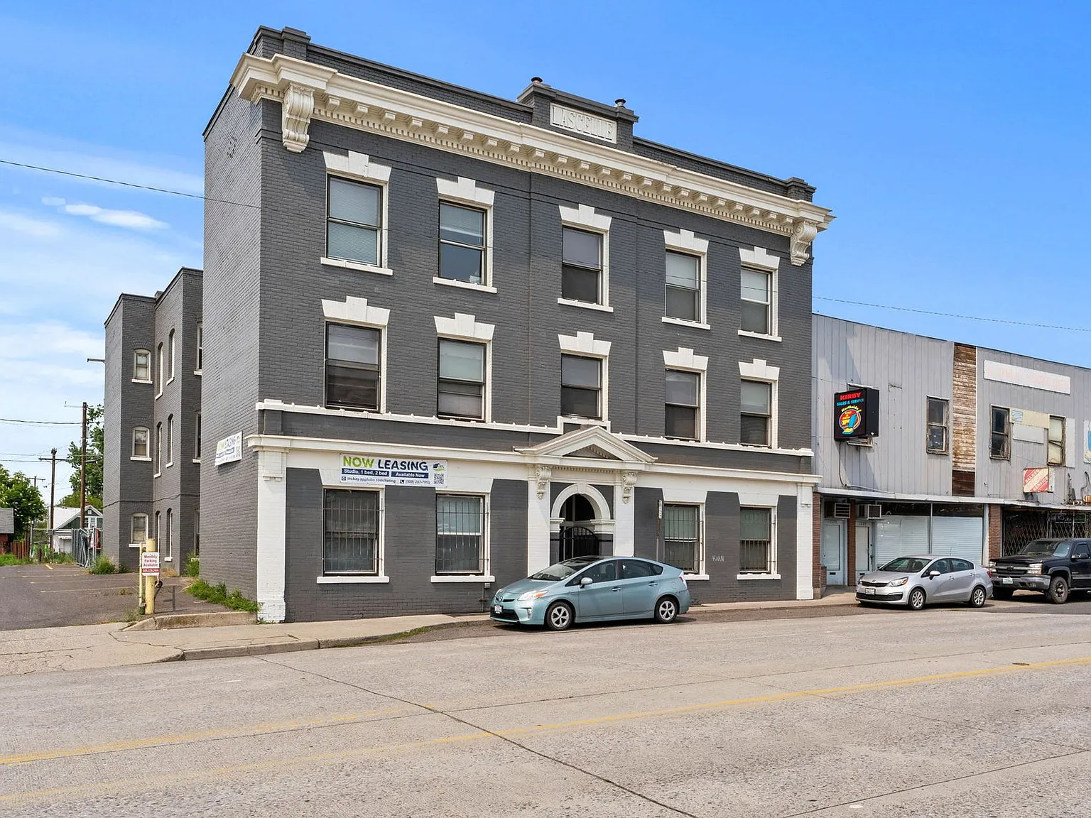 Lascelle Apartments — Photo 1