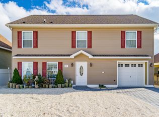 12 Joy Rd, Manahawkin, NJ 08050