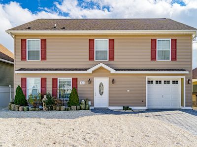 12 Joy Rd, Manahawkin, NJ, 08050