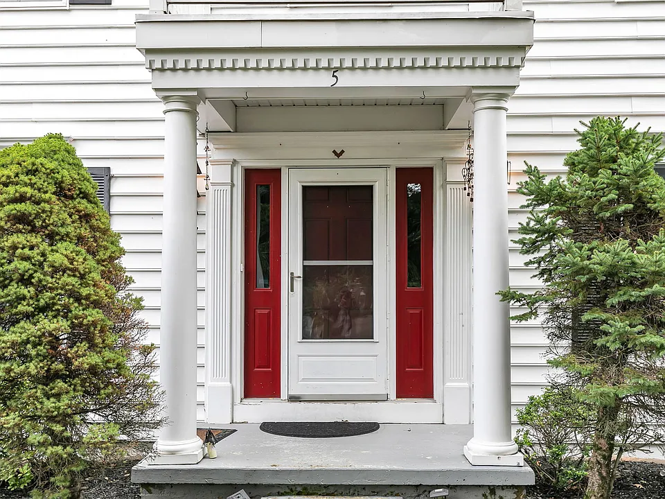 5 Savannah Ct