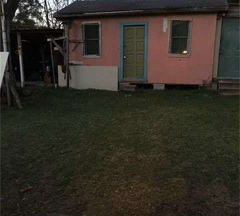5th image of 3715 Debeney Dr