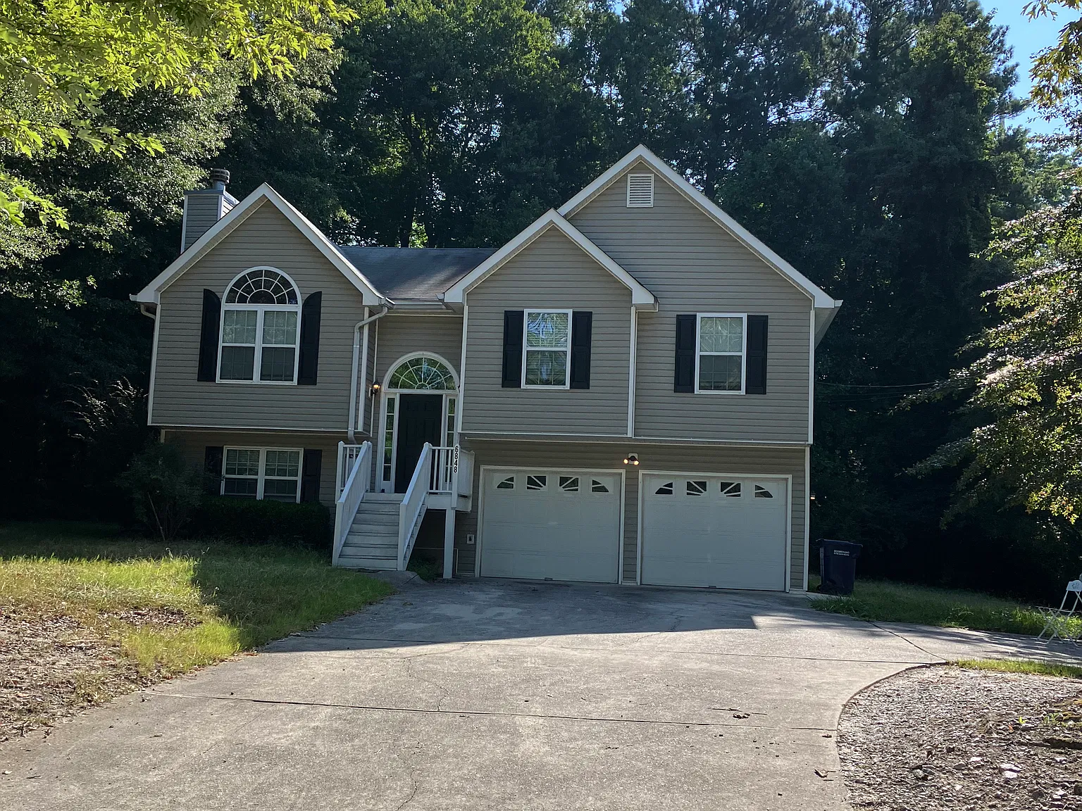 3 bed, 1700 sqft, $1,995 — Photo 1