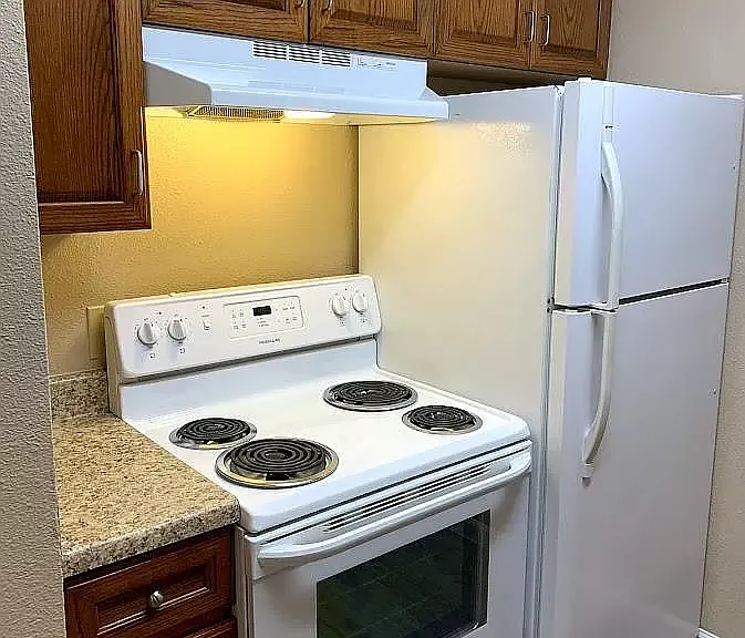 North Park Apartments — Photo 11