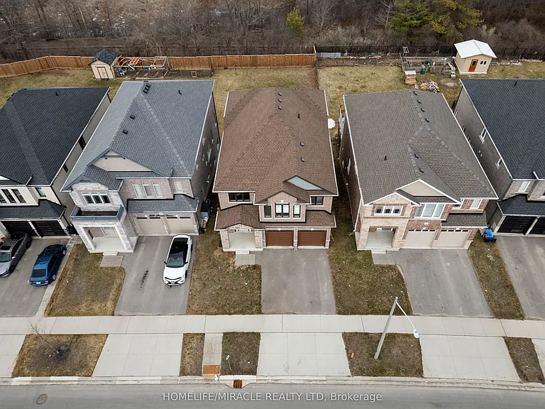 196 Freure Dr — Photo 40