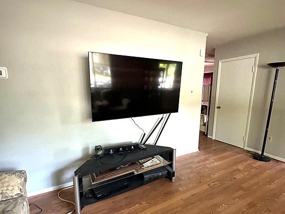 5th image of 8035 Capistrano Pl #6B