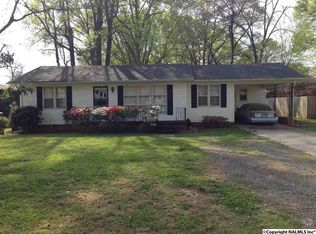 220 Bingham St, Scottsboro, AL 35768