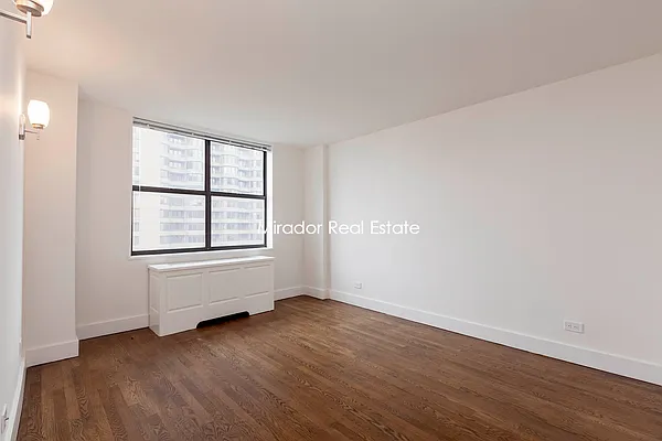 Rented by Mirador Real Estate | media 43