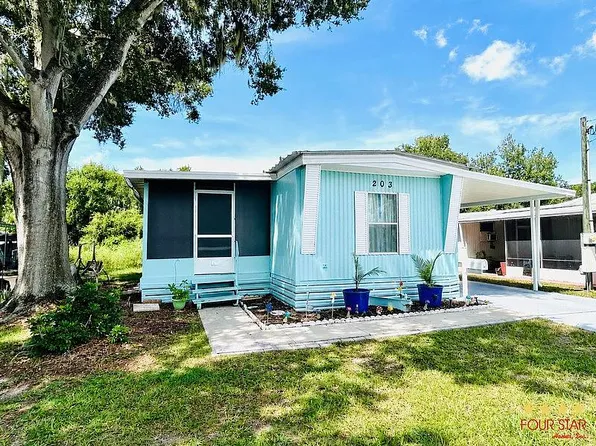 203 Irwin Dr, Tavares, FL 32778