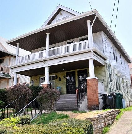 2nd image of 1621 Grantwood Ave