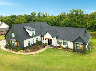 835 Hidden View Acres Dr, Blanchard, OK 73010