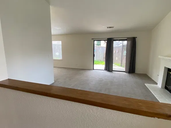1124 Cedar Creek Dr, Modesto, CA 95355