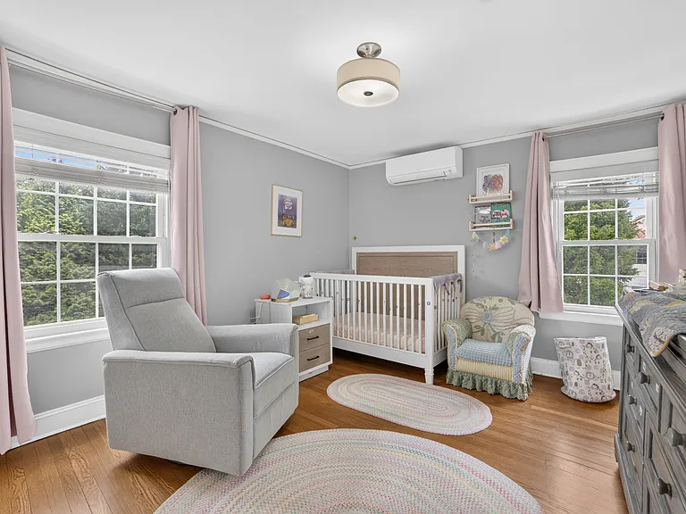 44 Elizabeth St — Photo 20
