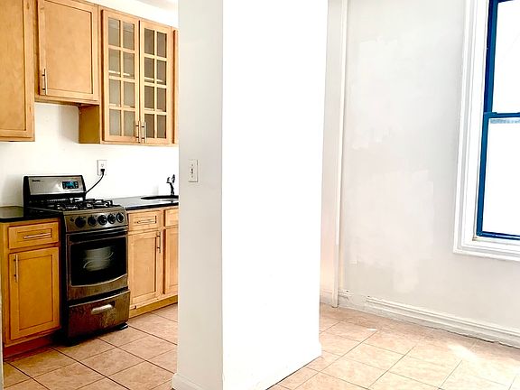 2nd image of 770 Saint Marks Ave APT 3