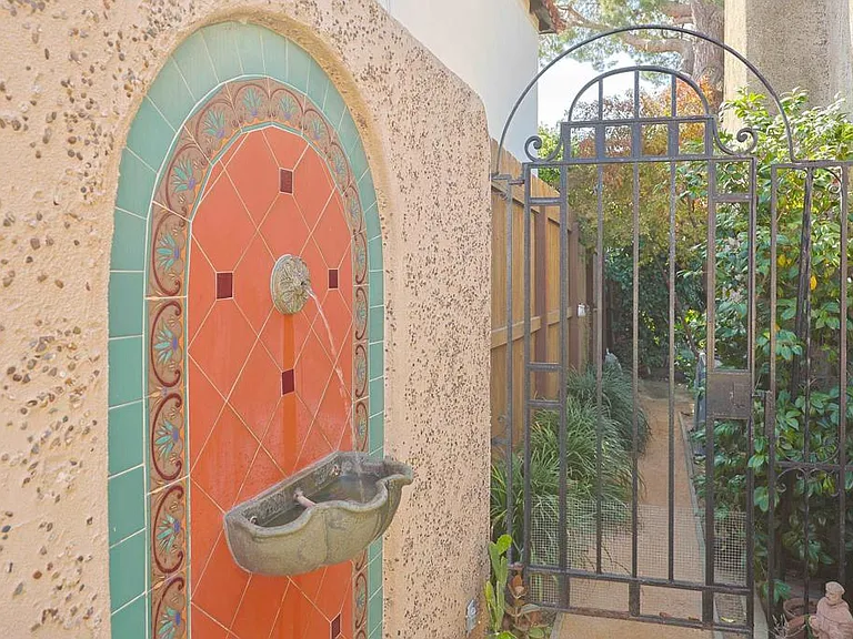 1027 Adella Ave — Photo 59
