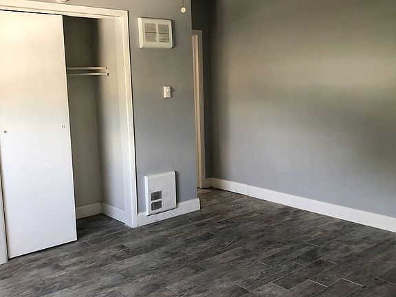 2nd image of 865 5th Ave N #11356082