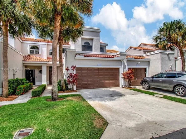 10534 Lake Vista Cir, Boca Raton, FL 33498
