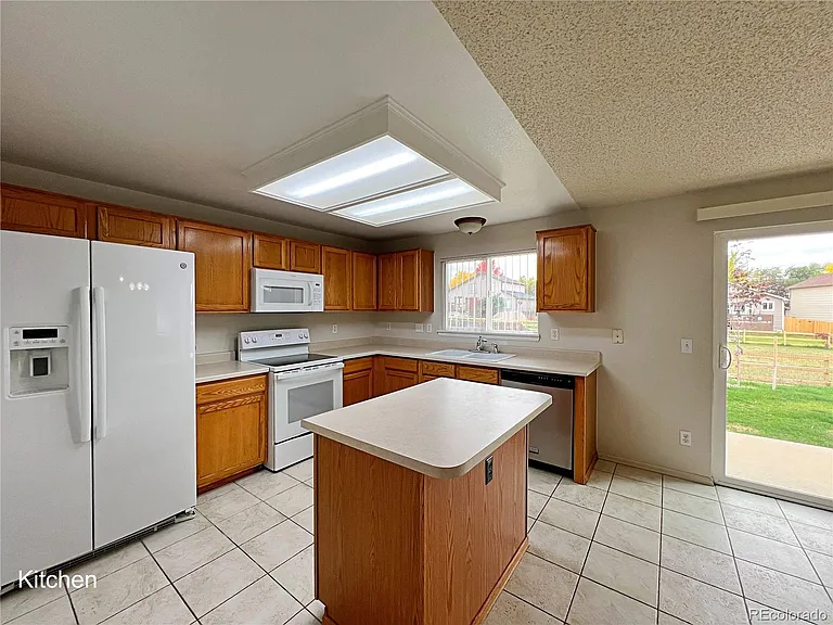 5377 S Ukraine Way — Photo 8