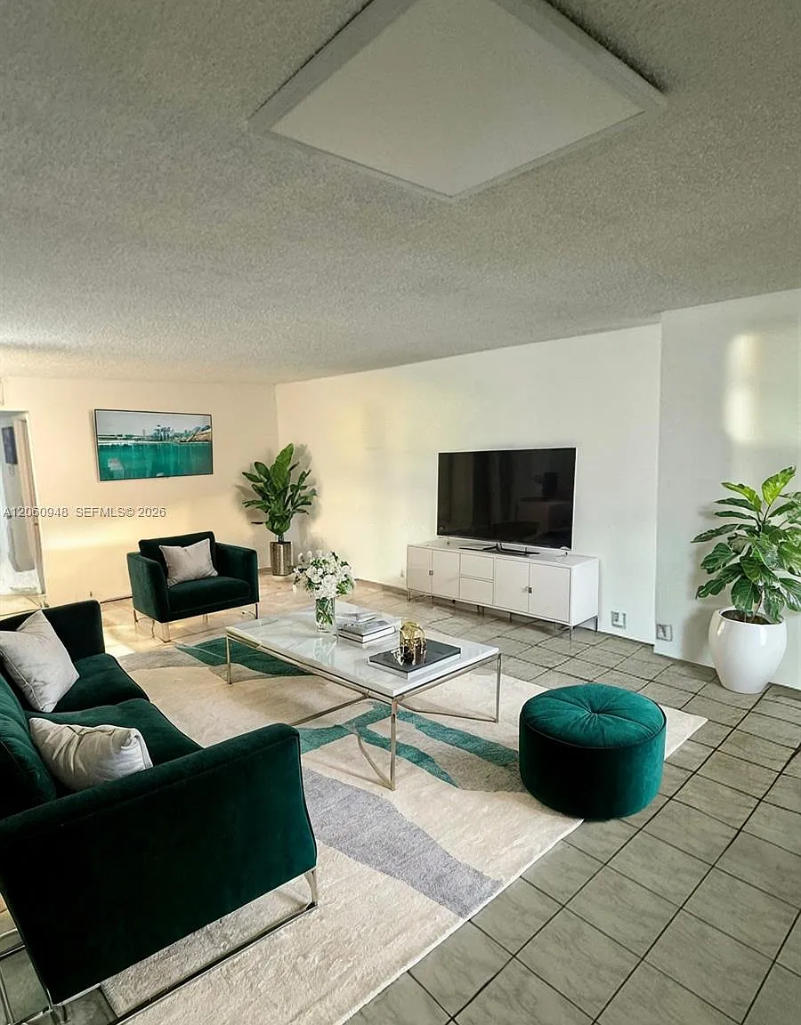 Lake Park Condo No 1 - Bl — Photo 1