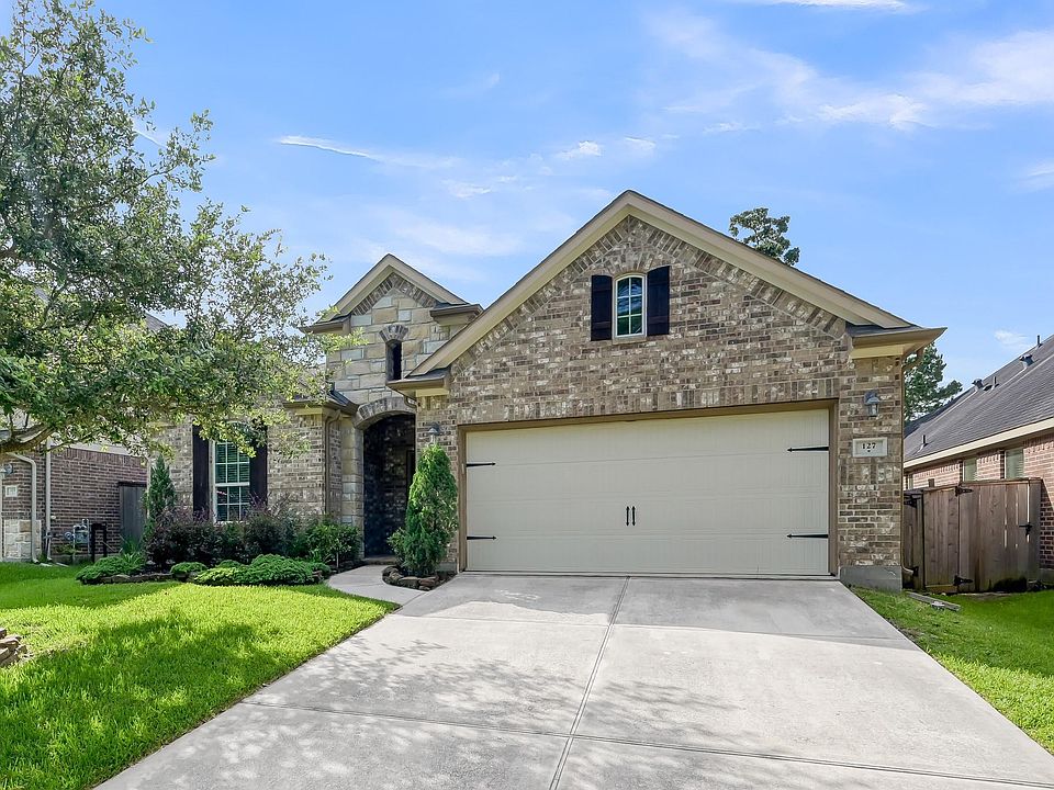 1st image of 127 Forest Heights Ln