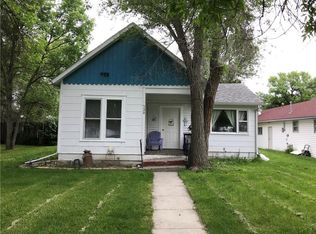 528 E 3rd Ave N, Columbus, MT 59019