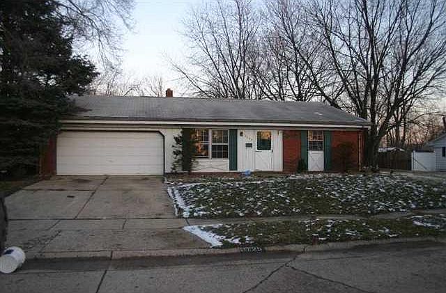 1st image of 3725 N Keefe Ct