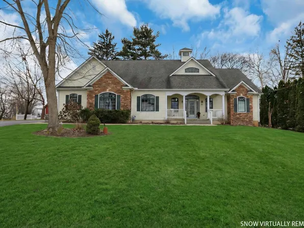 87 Dartmouth Rd, Hebron, OH 43025