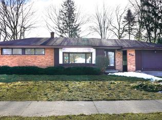 346 Wildwood Dr, Holland, MI 49423