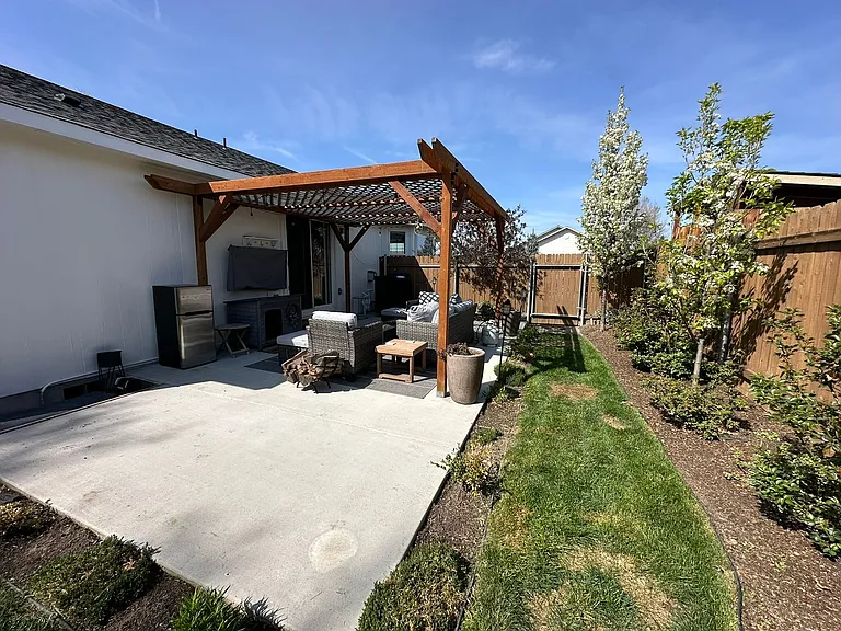 2508 N Ellington St — Photo 27