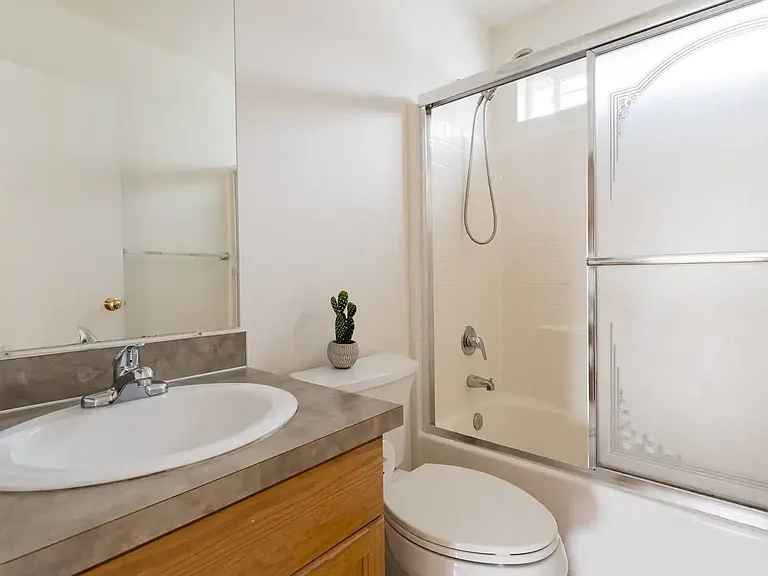 2520 S Orcas St #B — Photo 14
