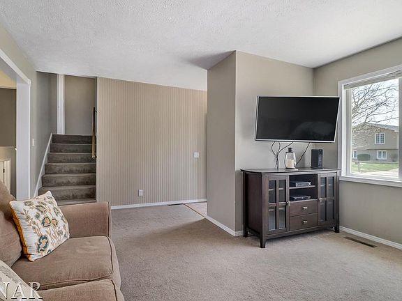 5th image of 3020 Ann Dr