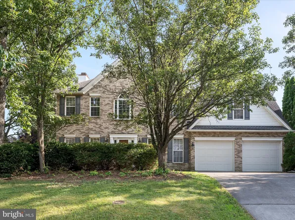 214 Cavalry Dr, Winchester, VA 22602