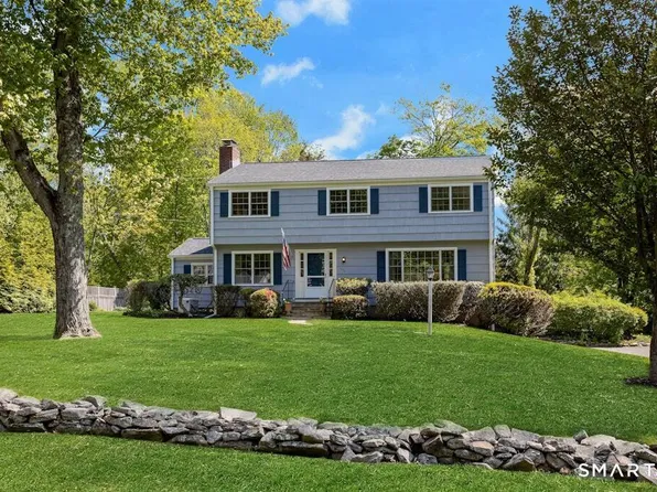 1090 Galloping Hill Road, Fairfield, CT 06824