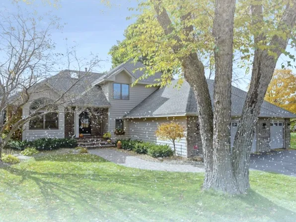 8937 Ashley Ter, Minneapolis, MN 55443