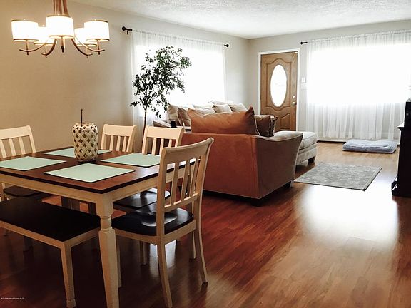 3rd image of 372 Saint Thomas Dr