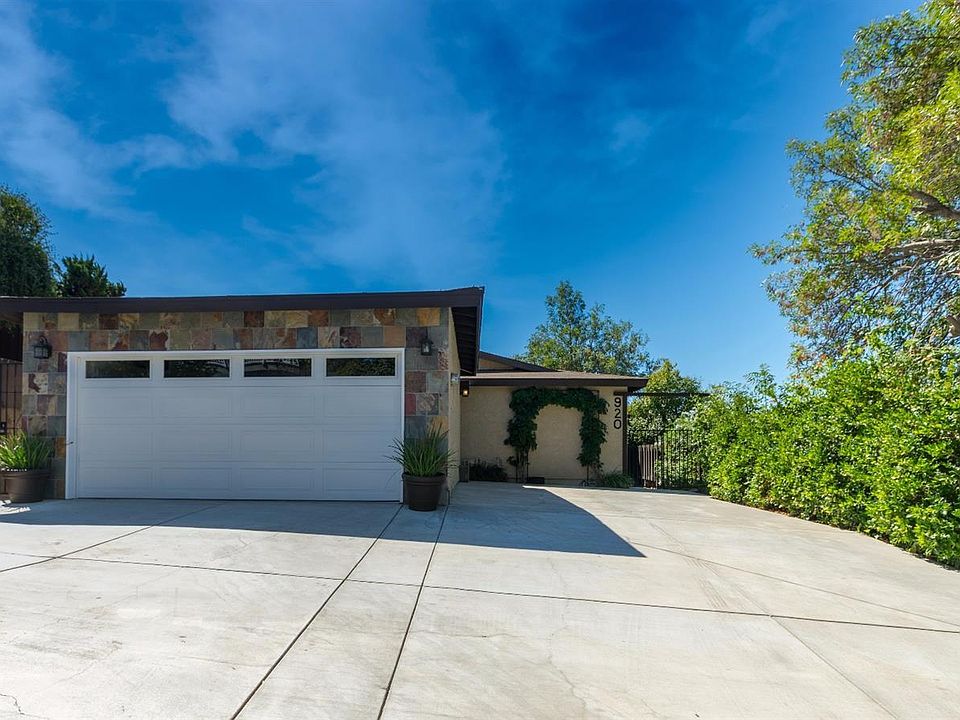 1st image of 920 Bower Way