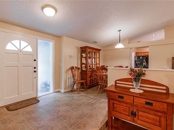 5th image of 14914 Winterwind Dr