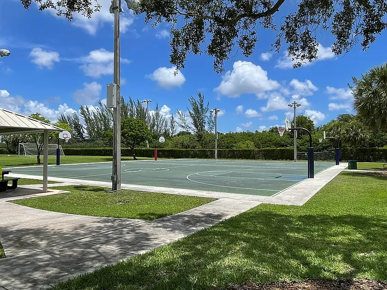 777 NW 151st Ave — Photo 75