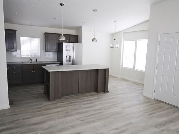 Kitchen Dining Area