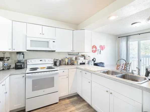 724 W Agate St #C, Pasco, WA 99301